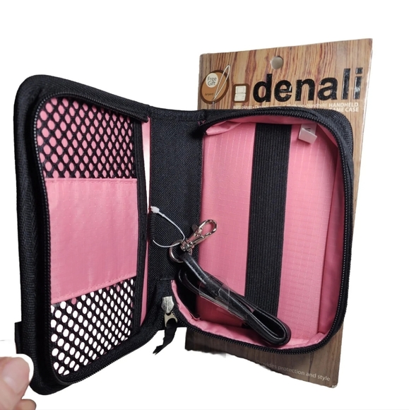 Denali Zip Hard Case Camera Phone Hand Held Game Case Wristlet Old Stock New - Picture 4 of 11